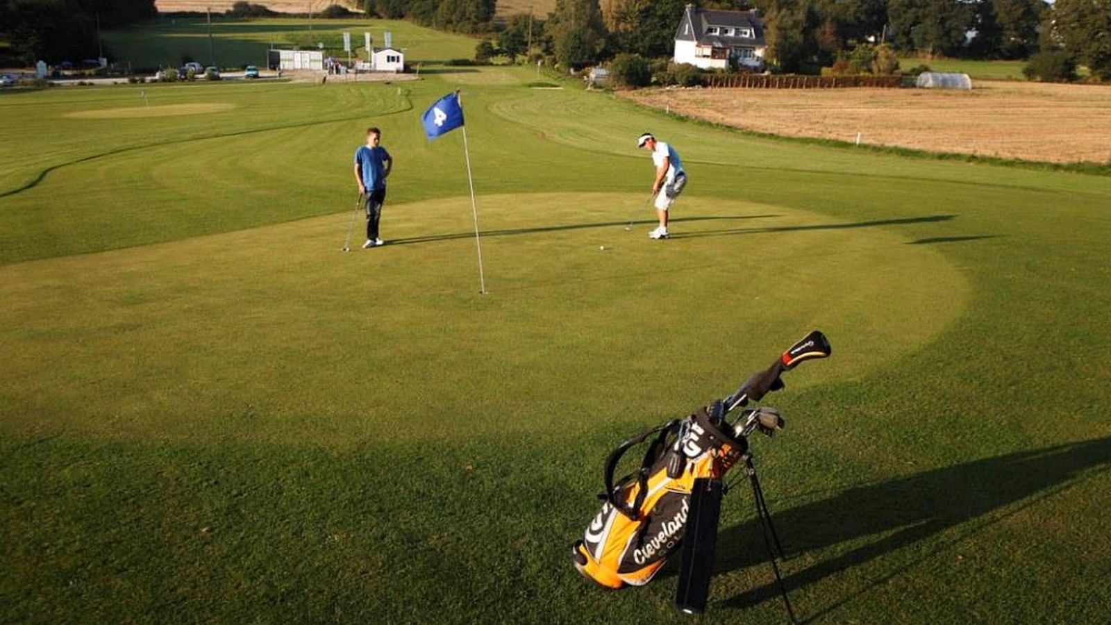 Vue du parcours de carhaix golf.
