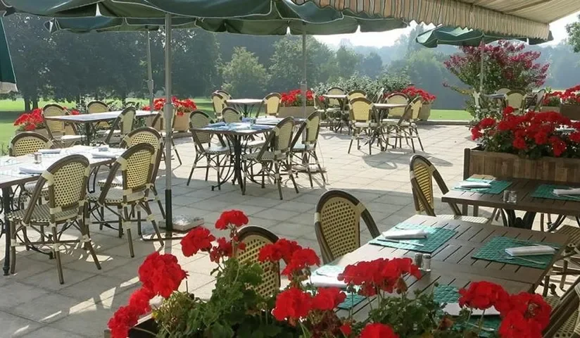 Terrasse du restaurant du golf — Golf d’Ormesson