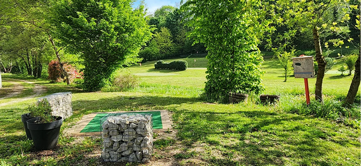 Départ et green arboré du Campanil