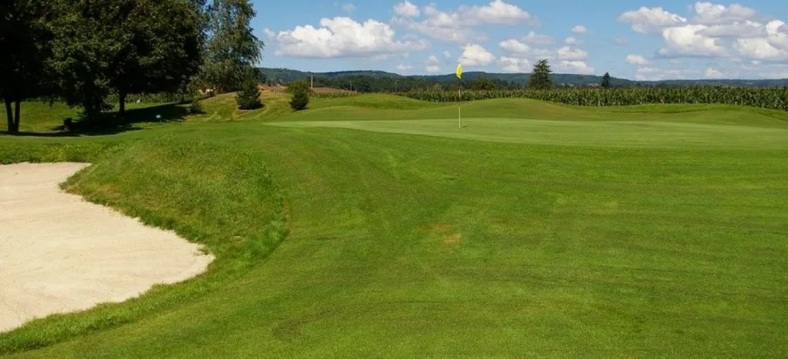 Green et bunker du Golf de la Bièvre