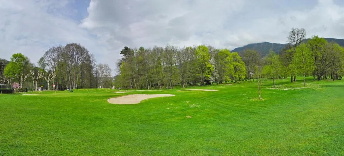 Green et bunker d’Uriage au printemps