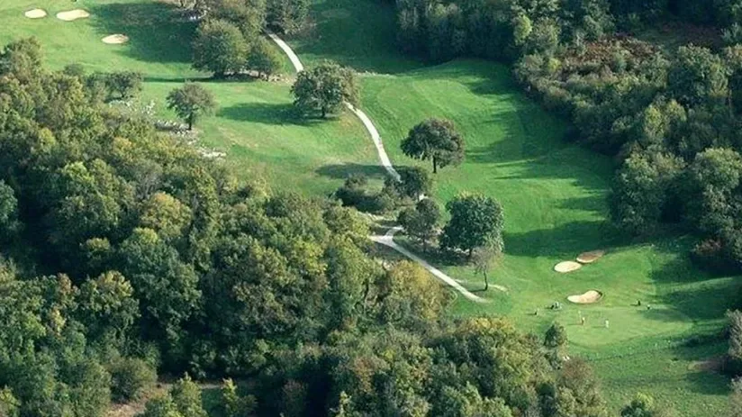 Vue aérienne du parcours de l'EcoGolf de l'Ariège-Pyrénées