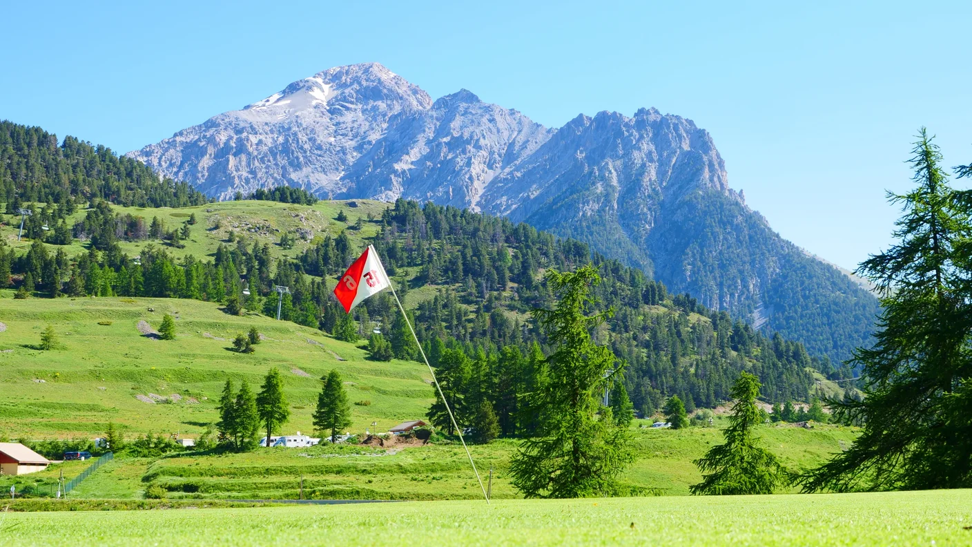 Golf international de Montgenèvre — parcours transfrontalier Montgenèvre–Clavière (France–Italie)