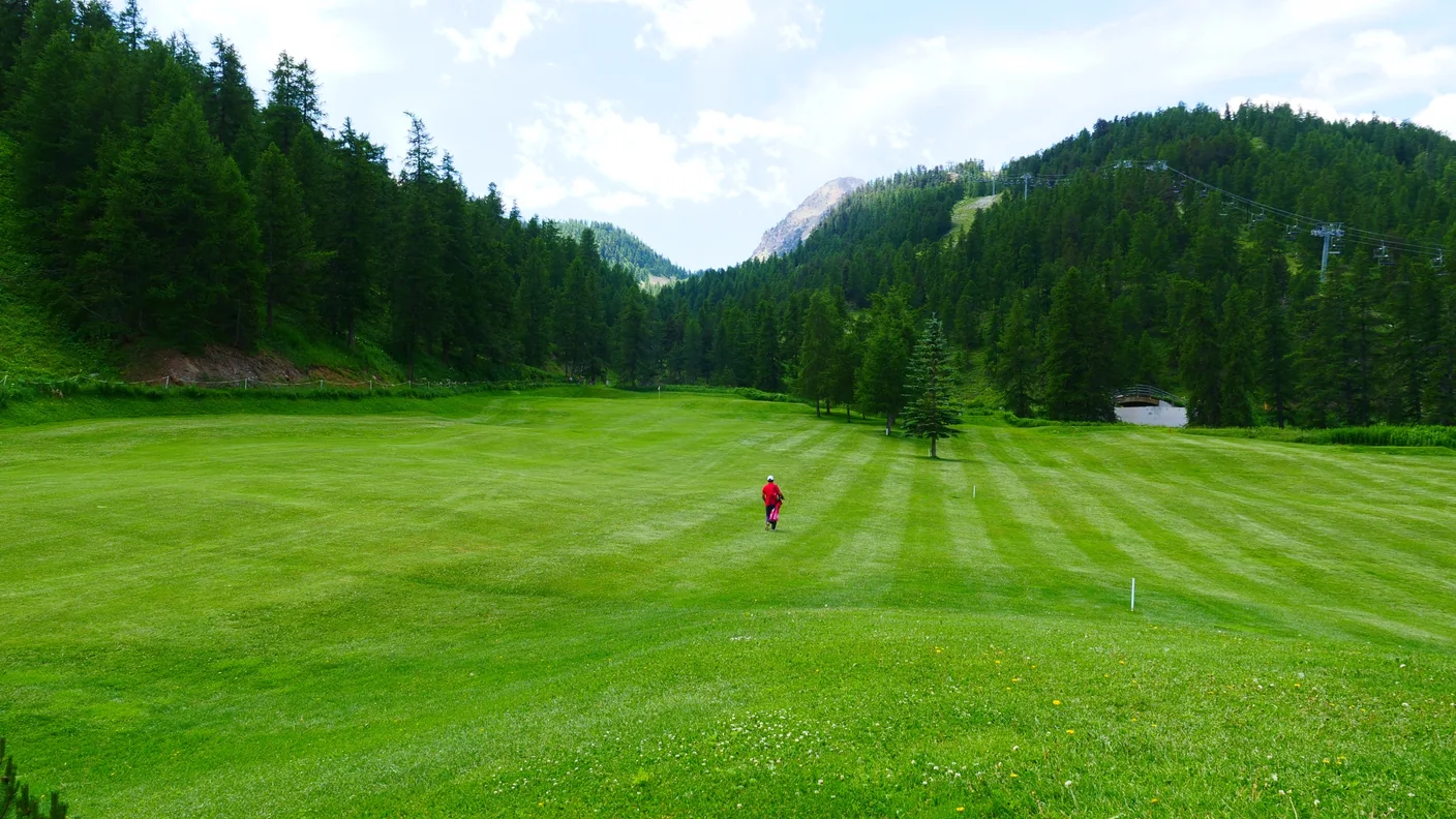 Golf international de Montgenèvre — parcours transfrontalier Montgenèvre–Clavière (France–Italie)