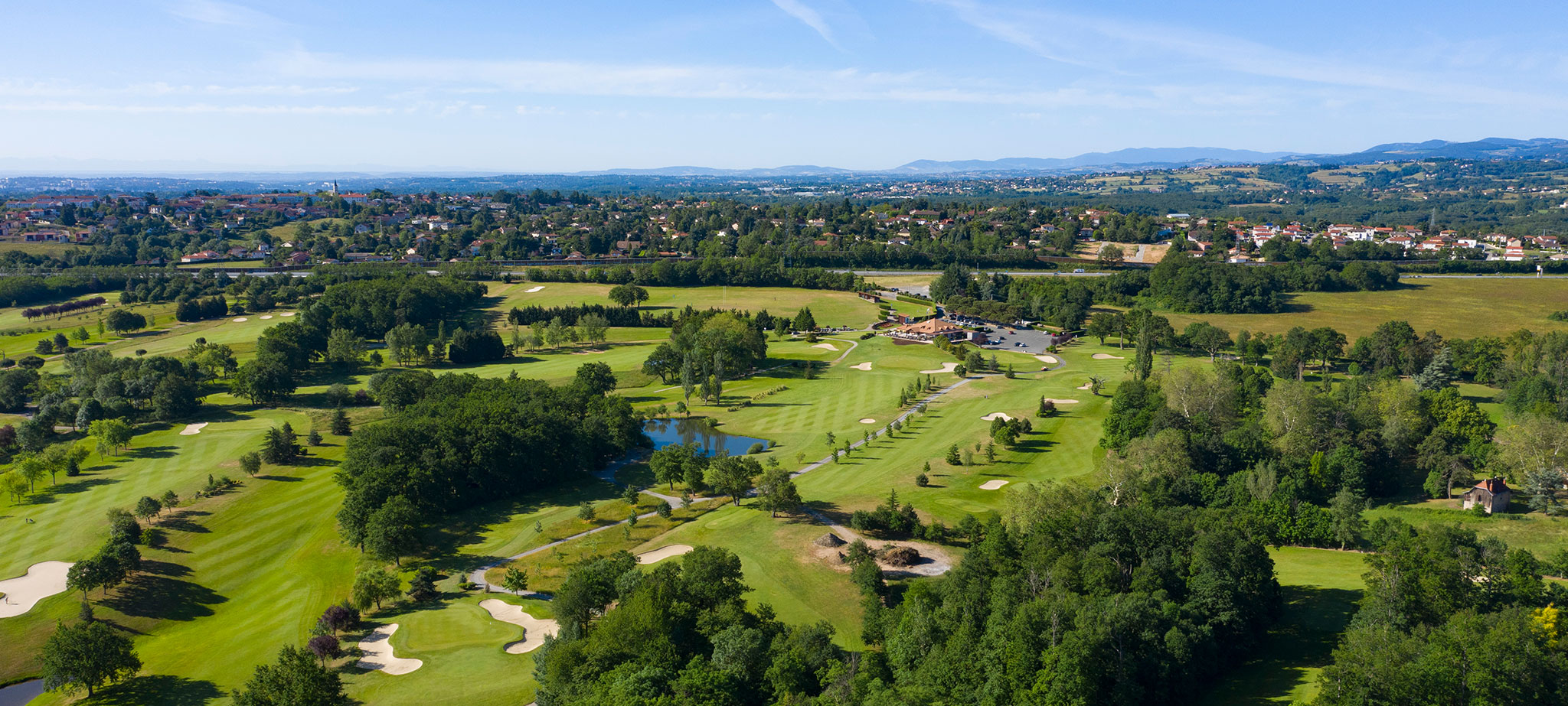 Panorama aérien du Lyon Salvagny Golf Club.